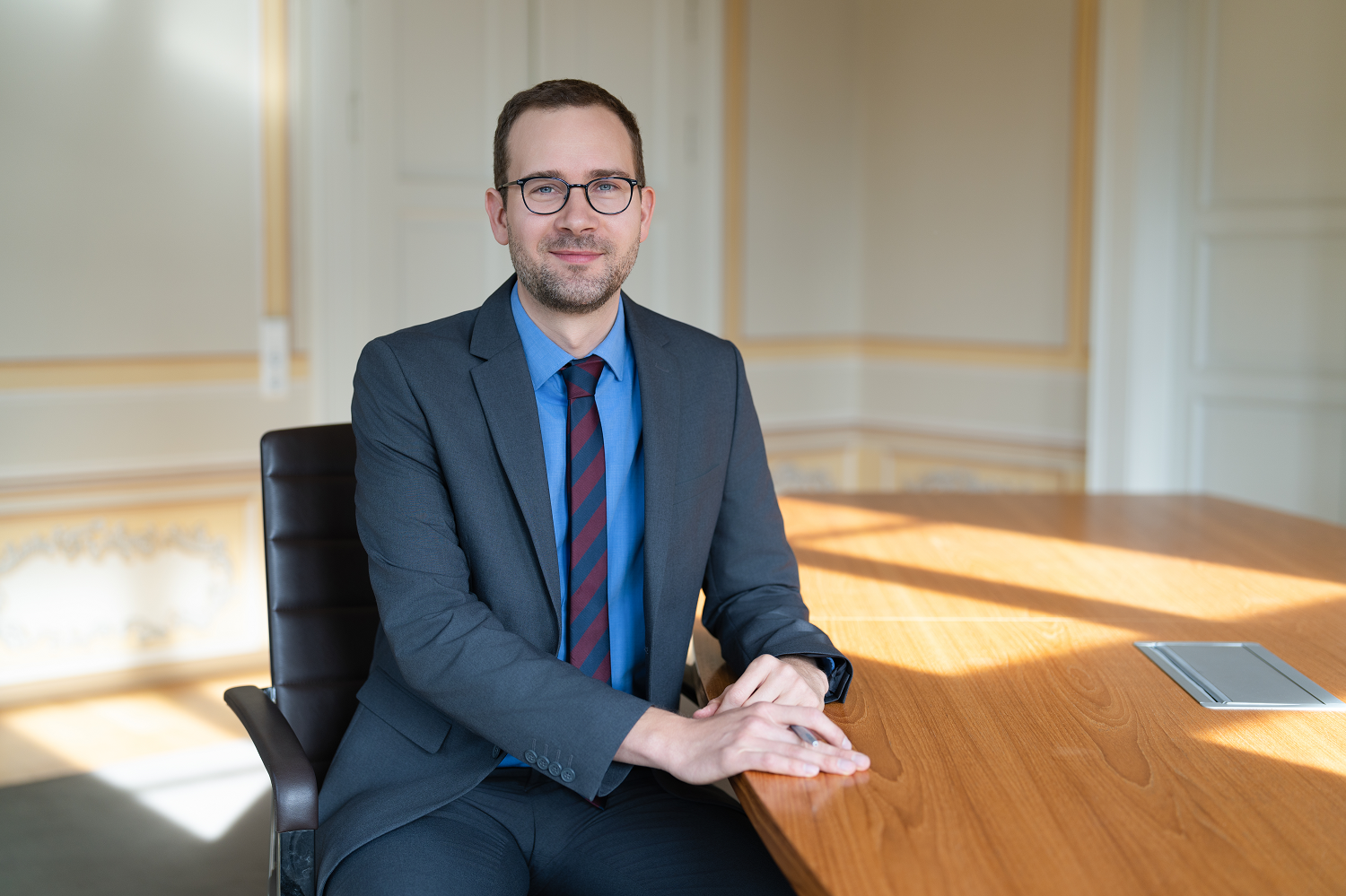 Dr. Erik Hinrichs
